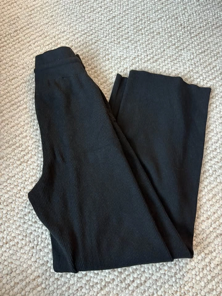 Uniqlo Ribbed Pants Black Washable - photo 2