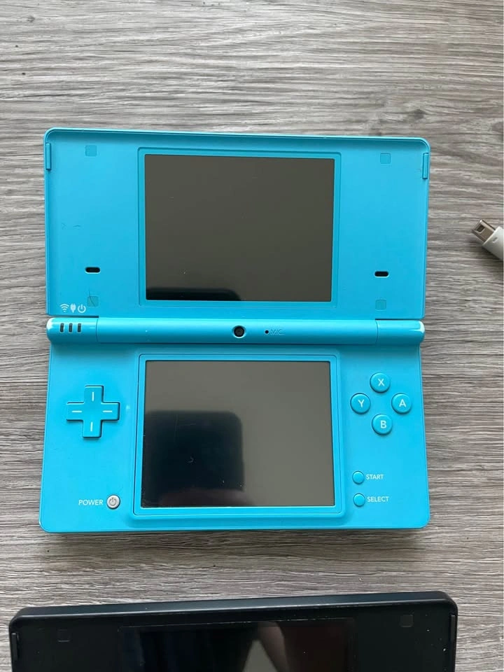 Nintendo DSI blue and black - photo 4