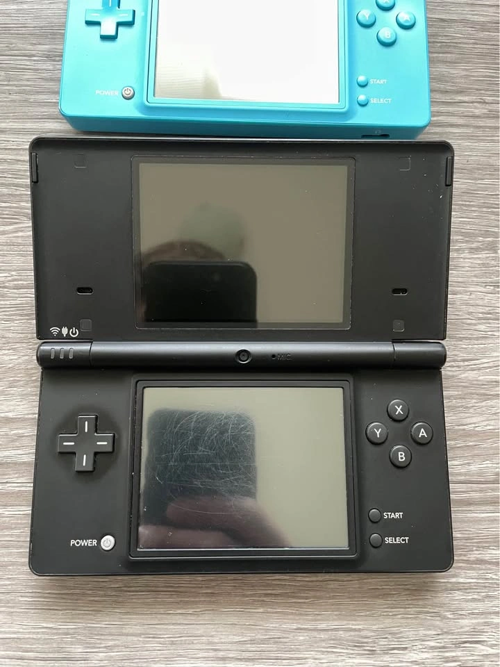 Nintendo DSI blue and black - photo 5