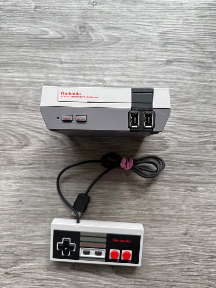 NES Classic - photo 2