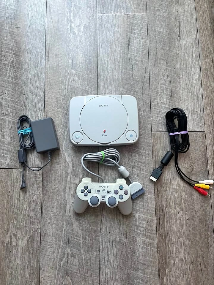 PlayStation 1 Console with Controller