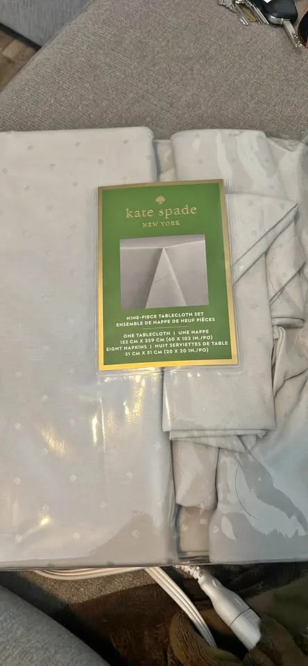 Kate Spade Tablecloth Set thumbnail