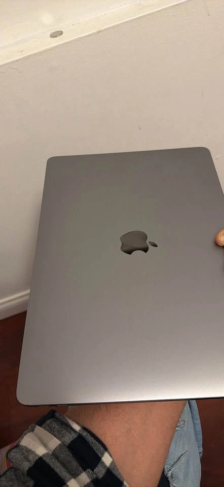 MacBook Pro 2017 13 inch - photo 4
