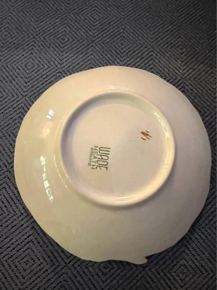 Wade Heath 7 inch floral leaf plate - photo 2