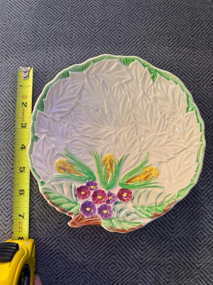 Wade Heath 7 inch floral leaf plate - photo 3