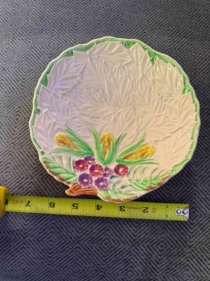Wade Heath 7 inch floral leaf plate - photo 4