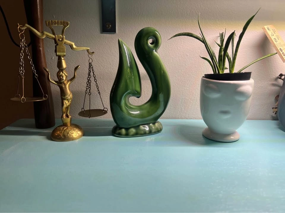 Arataki Small Ceramic Sculpture - photo 2