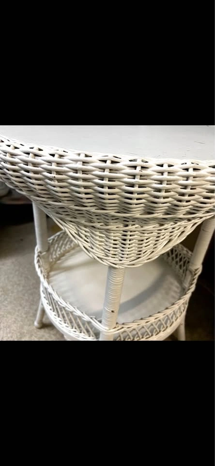 Woven White Wicker Side Table - photo 3