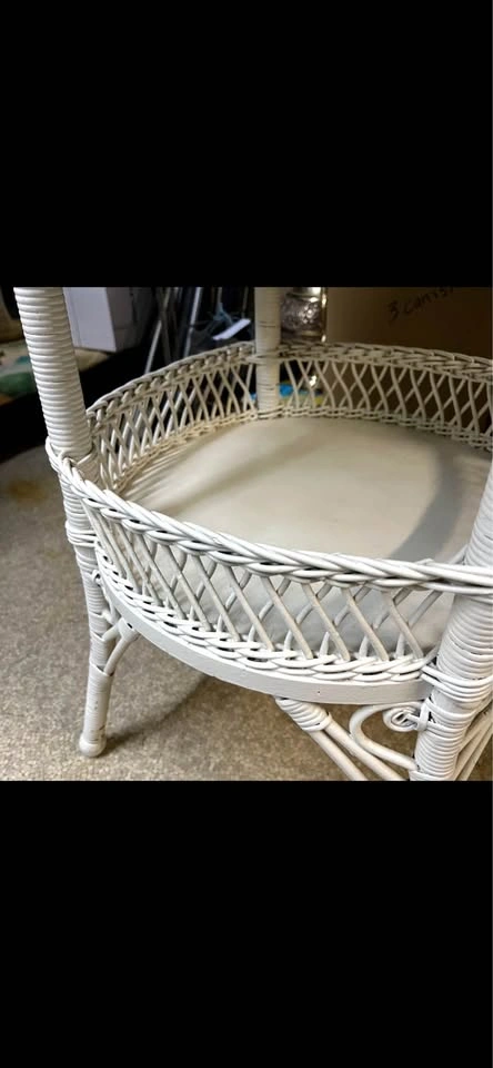 Woven White Wicker Side Table - photo 4