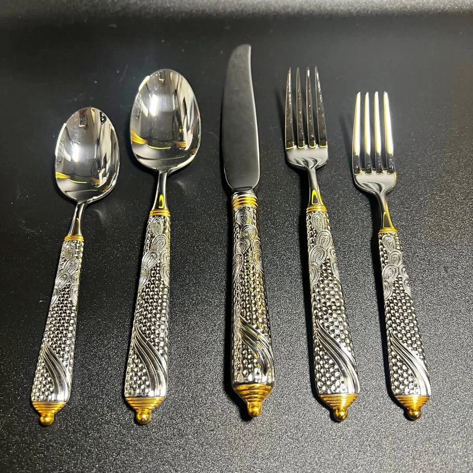 RARE - YAMAZAKI LASLO DINNERWARE