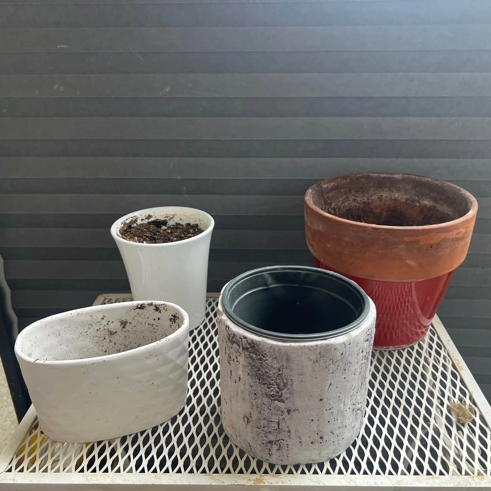 8 Flower Pots - photo 2