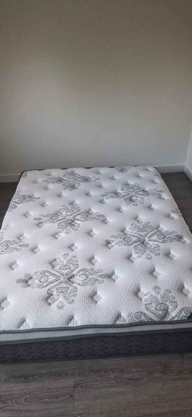selling a beds mattresses