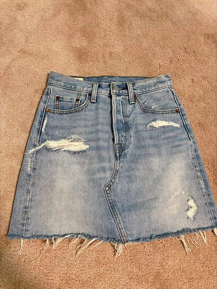 Levi's Premium Distressed Denim Mini Skirt Size 25