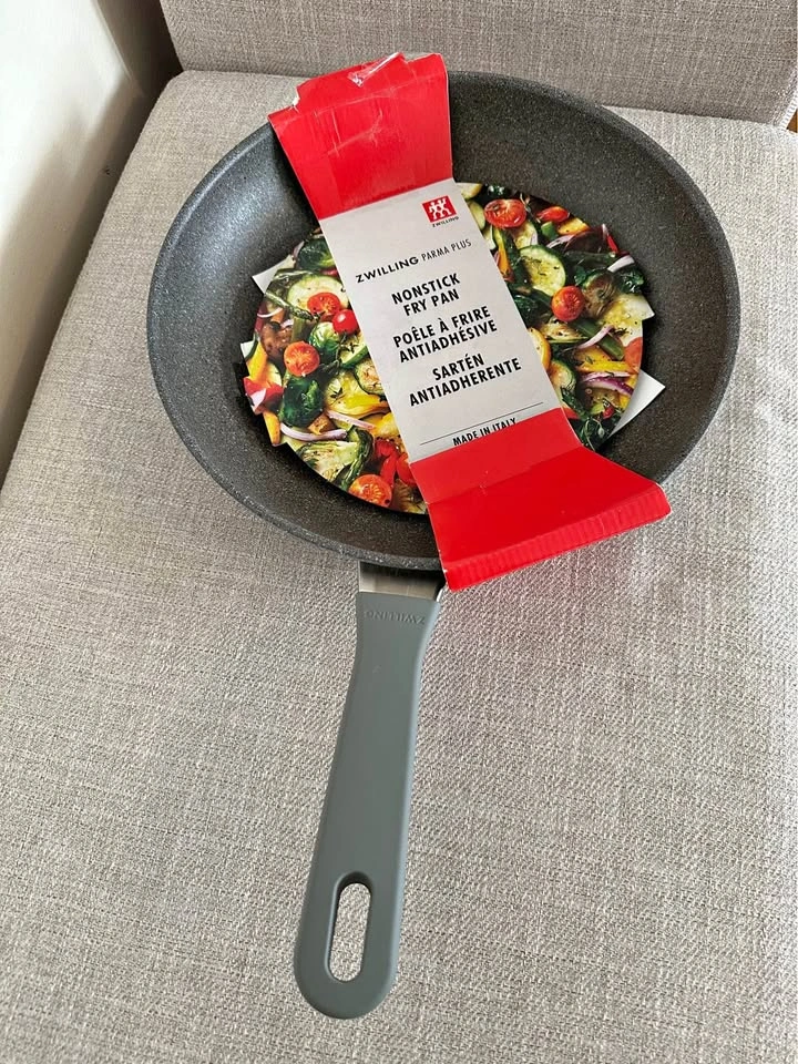 Zwilling Parma Plus Nonstick Fry Pan 10 inch