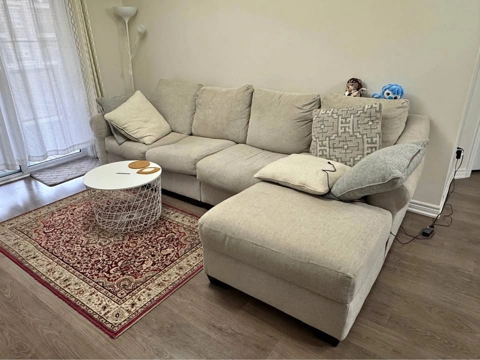 Ashley Carnaby 3 Piece Sectional - Linen / Right Facing