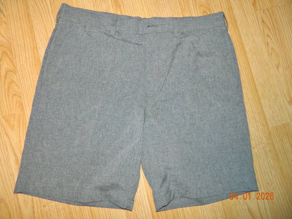 PGA Tour Men's Heather Gray Flat-Front Golf Shorts - Size 38