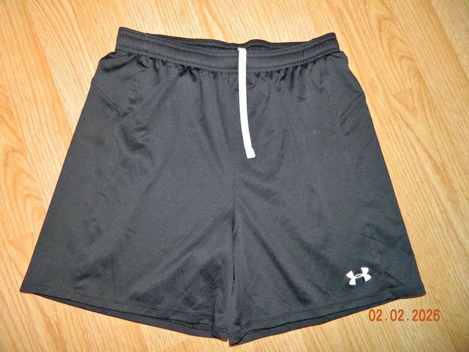 Men's Under Armour Shorts Size S - No Pockets