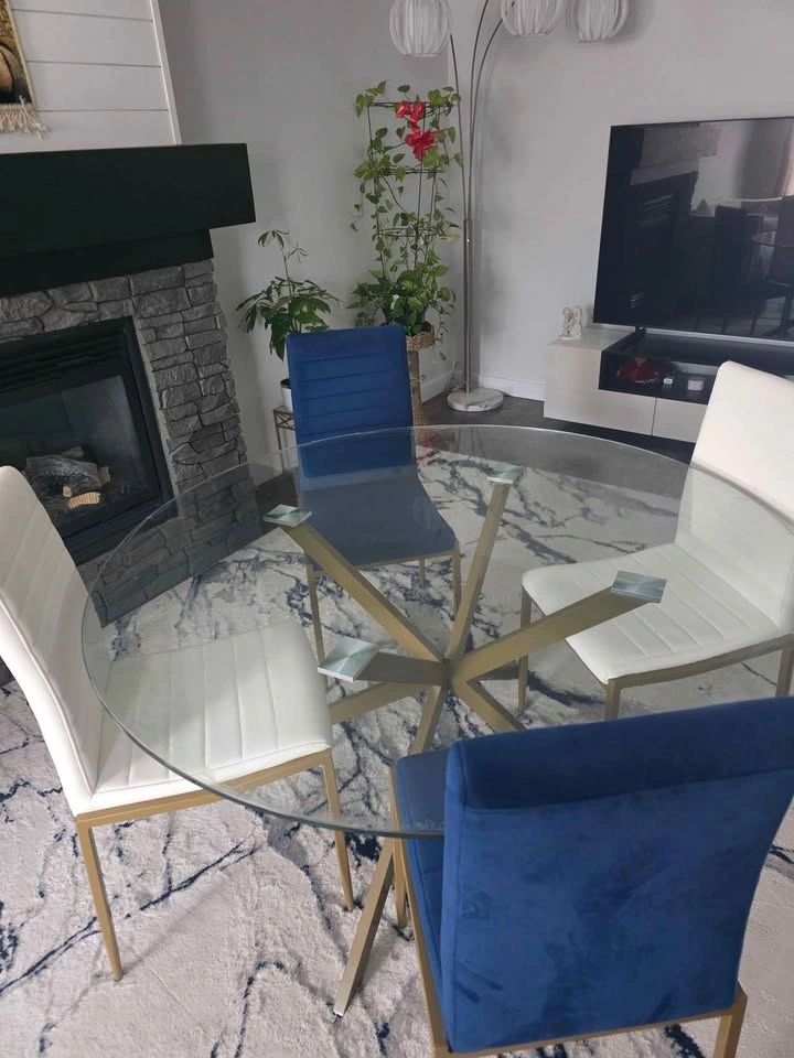 Dining table with 4 chairs - photo 3