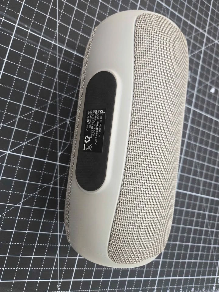 iConcepts wireless Bluetooth speaker, model SPKRFABV-LGRY - photo 2
