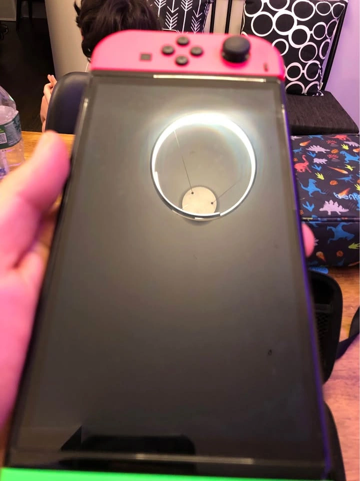 Nintendo Switch OLED - photo 2