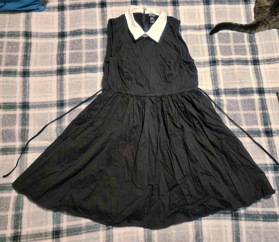 Hot Topic White Collar Goth Wednesday Dress