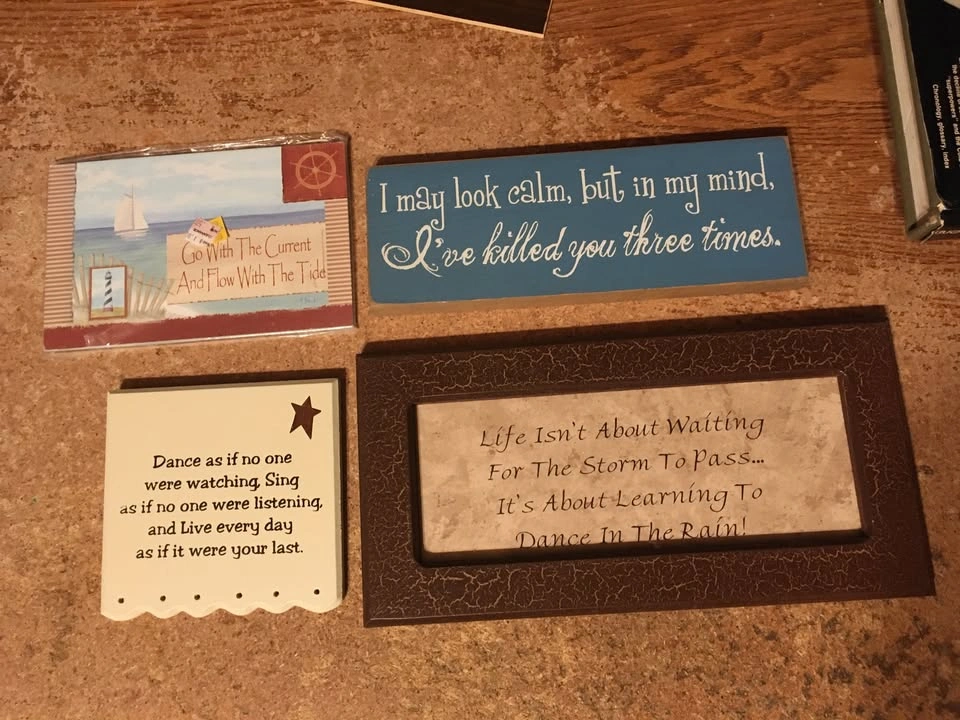 LOT OF 20 WALL DECOR HOUSEHOLD SIGNS FUNNY SAYINGS - photo 2