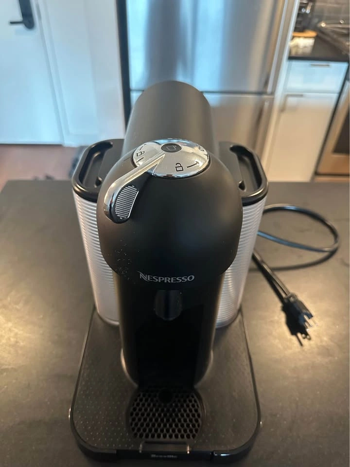 Nespresso Vertuo Next Coffee Machine - photo 2