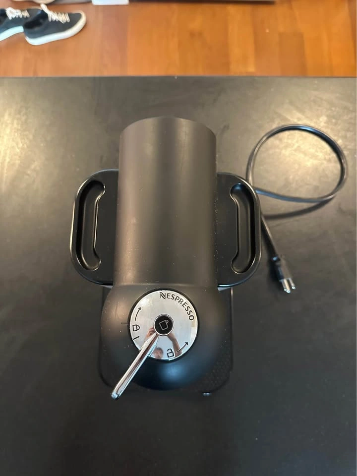 Nespresso Vertuo Next Coffee Machine - photo 3
