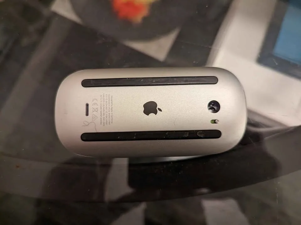 Apple accessories (must go asap) image indicator(4)