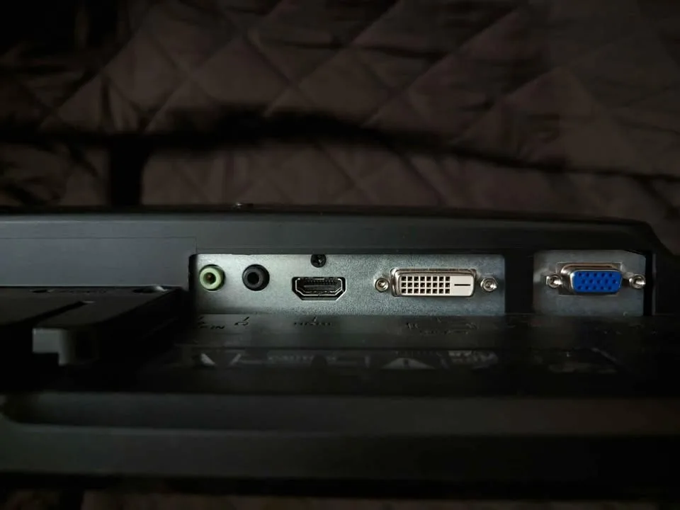 Computer Monitors - price negotiable (Asus/BenQ) image indicator(6)