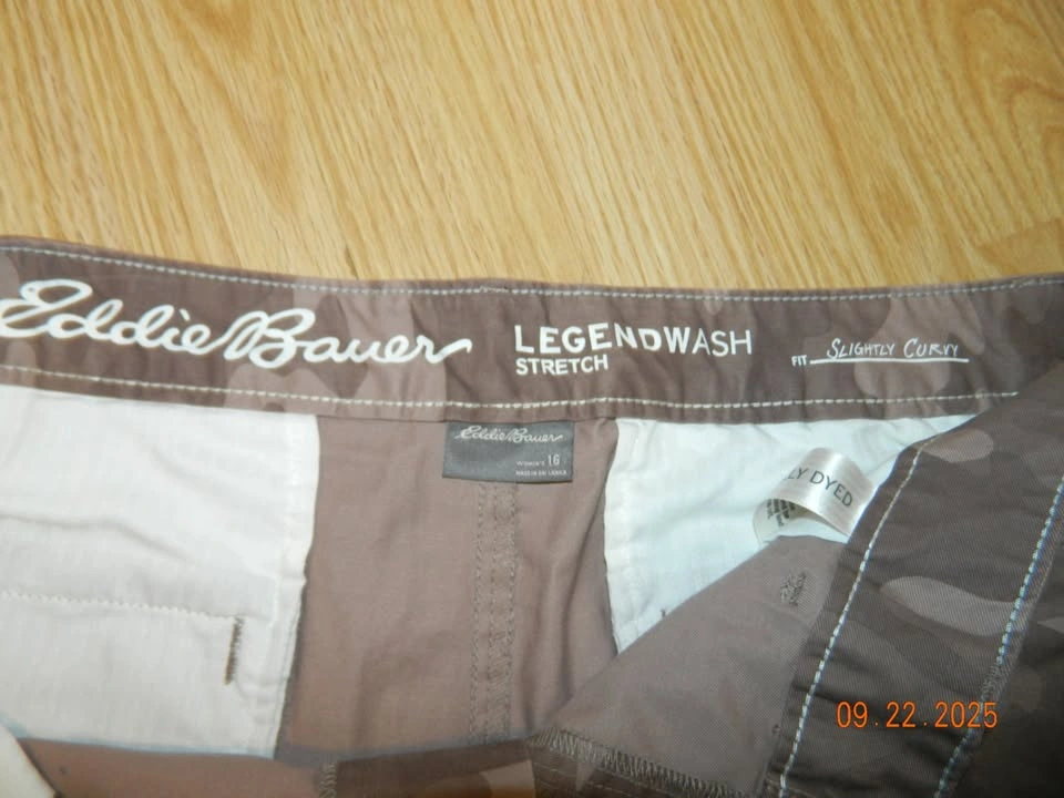 WOMENS EDDIE BAUER SHORTS size 16..LIKE NEW - photo 2