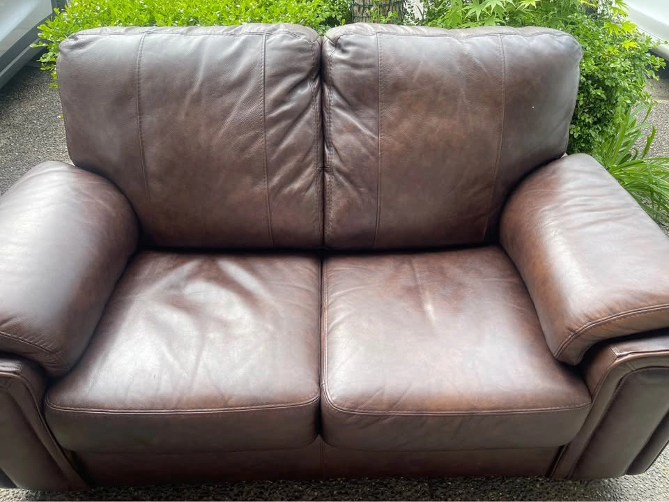 Dark Brown Leather Loveseat & Matching Sofa - photo 2