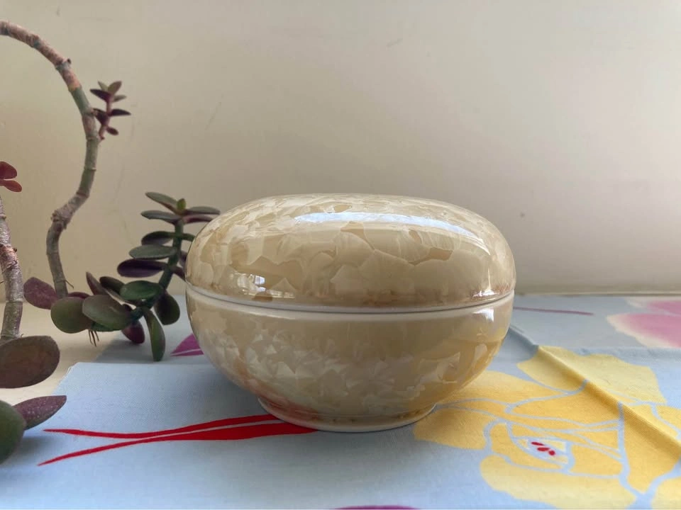 Porcelain Trinket Box - photo 4