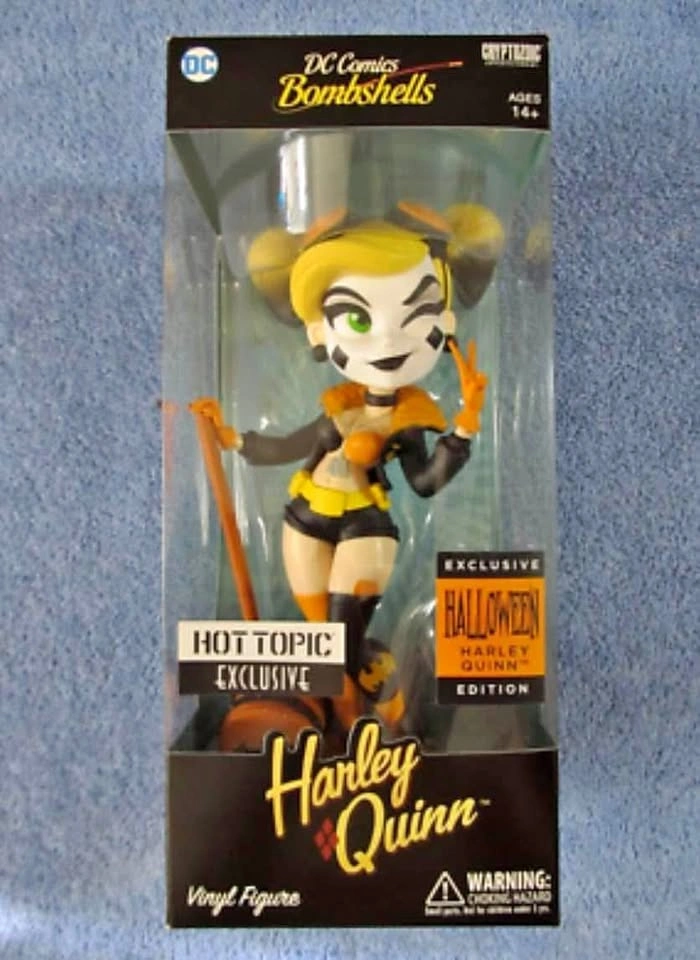 Limited Edition DC Bombshells Harley Quinn Halloween Variant Fig