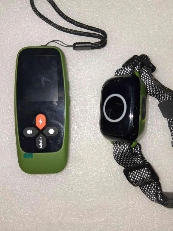 4-in-1 Wireless Dog Fence System - photo 4