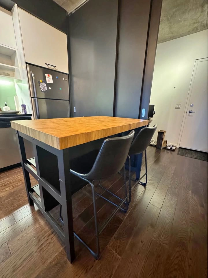 IKEA VADHOLMA Kitchen Island + 2 Stools - Black/Oak