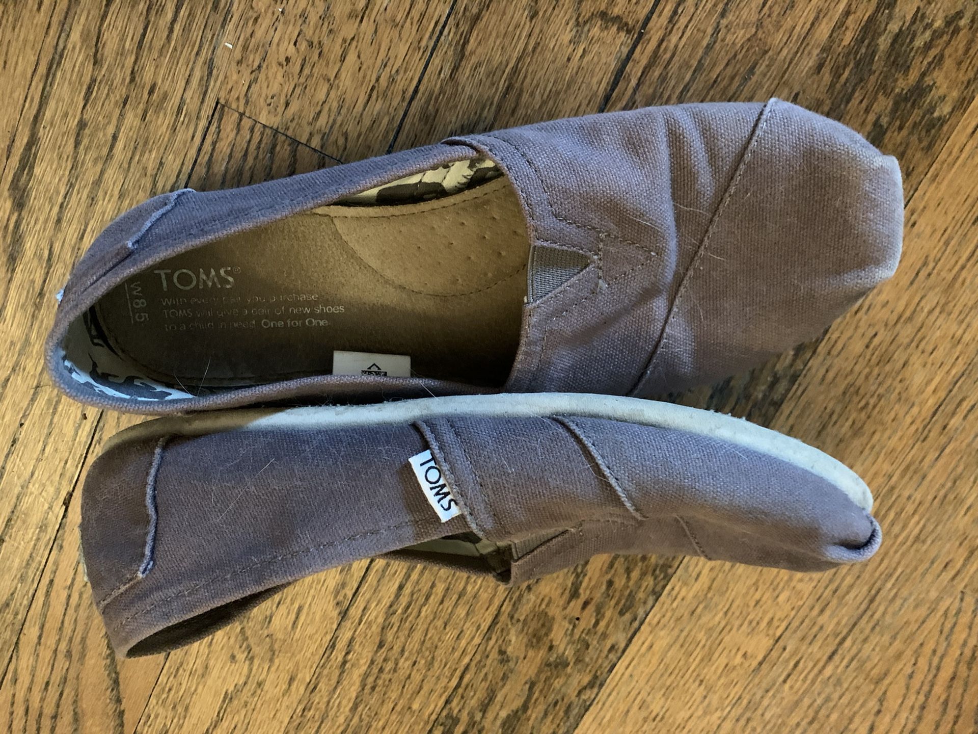 Toms Classic Grey Flats Size 8.5 - photo 2