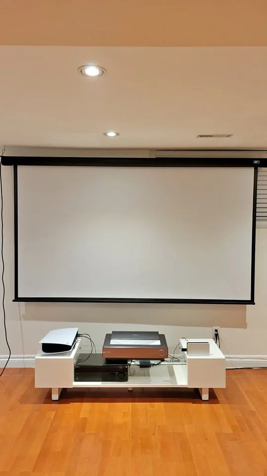 Elite Screen 100 Spectrum Series Projector Screen