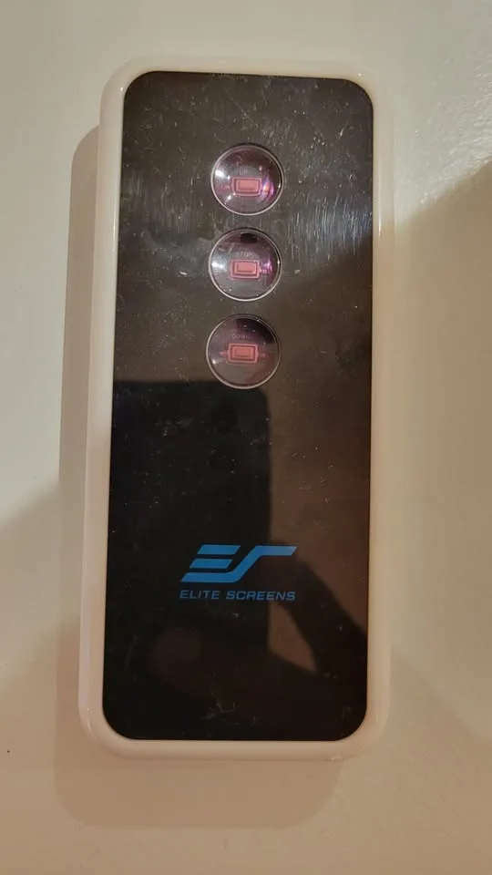 Elite Screen 100 Spectrum Series Projector Screen image indicator(4)