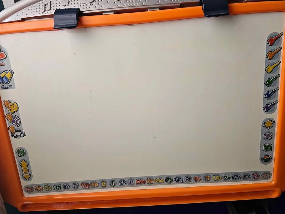 Kids toy Fisher price dry erase easel - photo 4