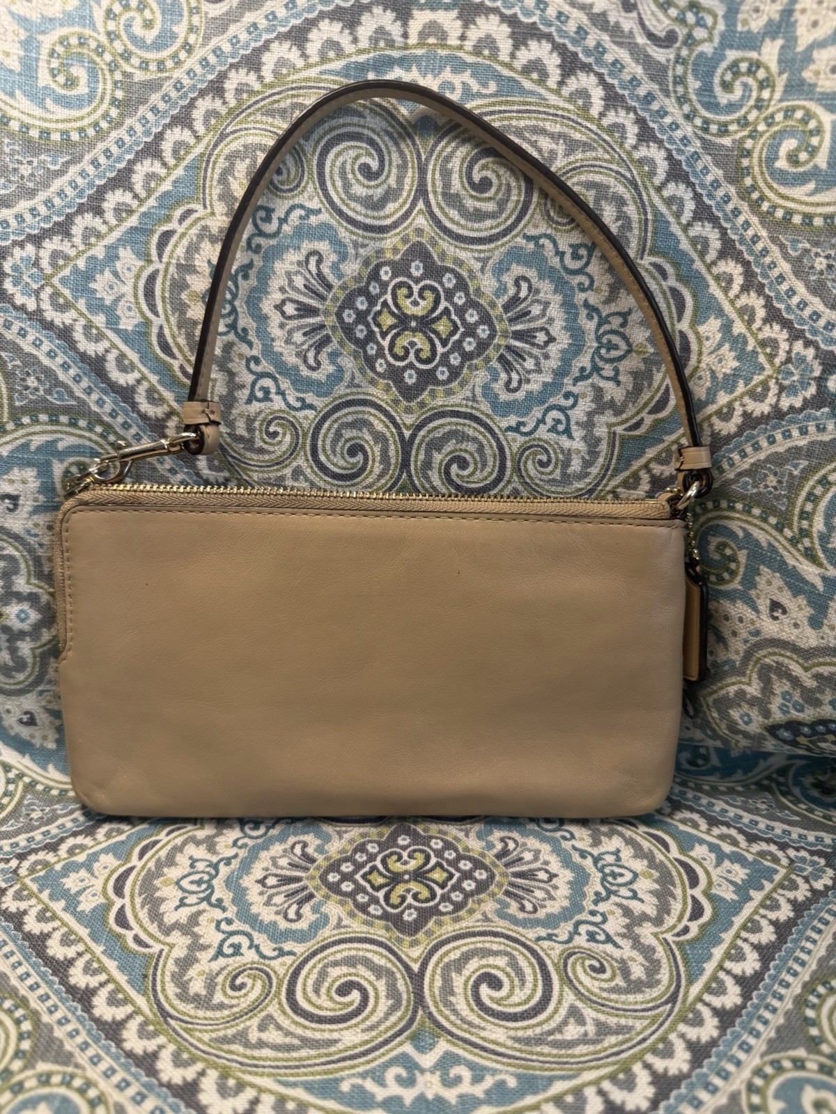 Coach Beige Butter Soft Leather Double Zip Wristlet - photo 4