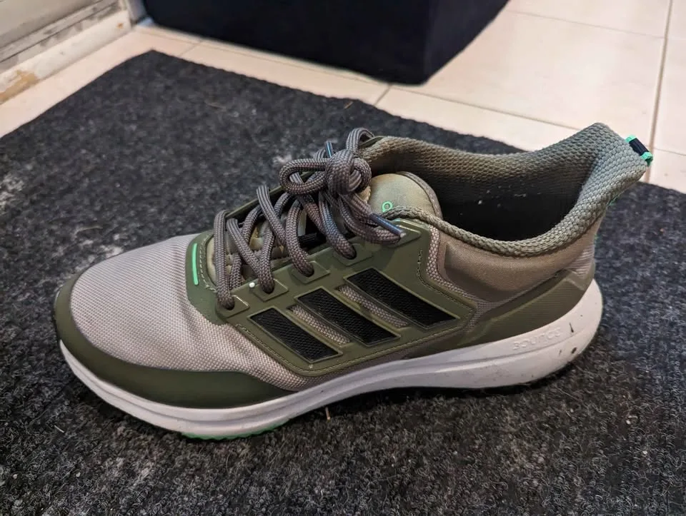 Adidas winter shoes (running) 10.5 image indicator(3)