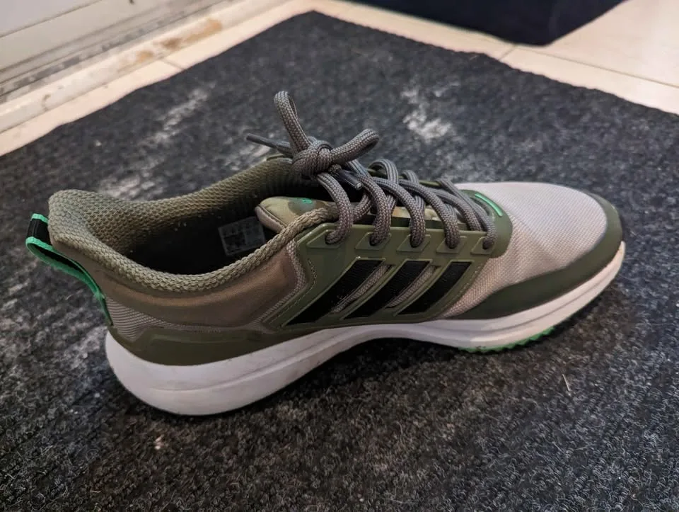 Adidas winter shoes (running) 10.5 image indicator(4)