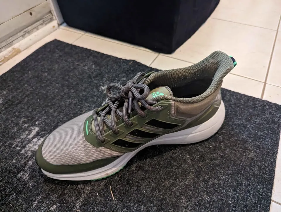 Adidas winter shoes (running) 10.5 image indicator(5)