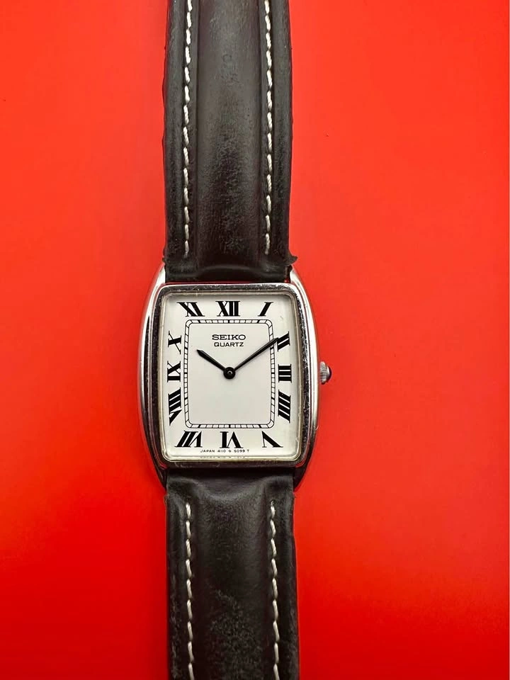 Rare Seiko Quartz Rectangular Dress Watch – Uncommon Roman Dial