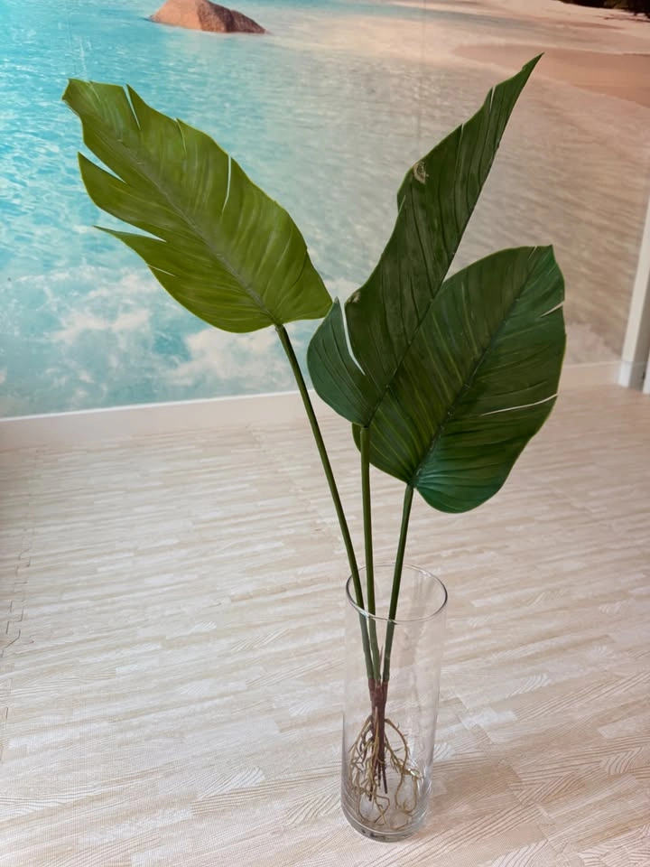Artificial Tropical Plant in Glass Vase – Modern Coastal Decor 🌿 - photo 2