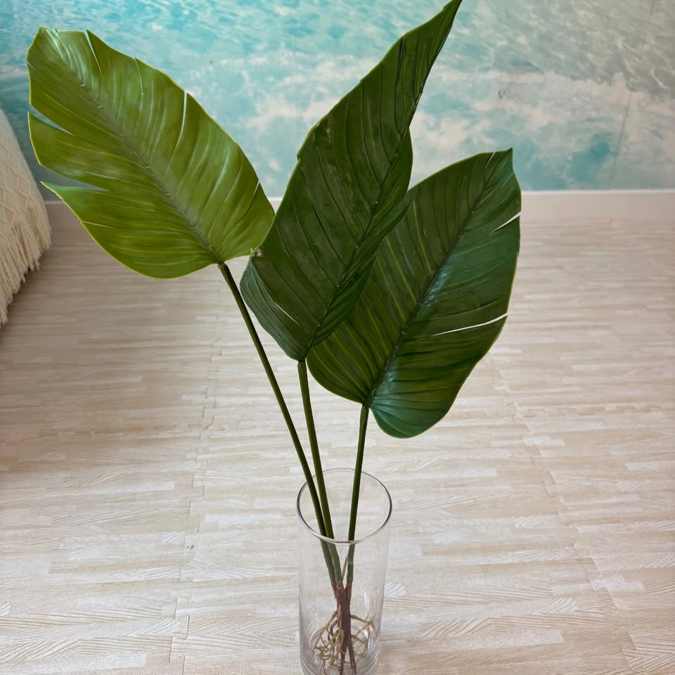 Artificial Tropical Plant in Glass Vase – Modern Coastal Decor 🌿 - photo 5