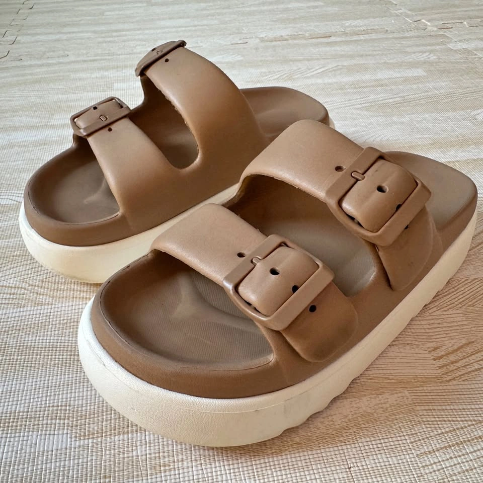 Platform Double Buckle Sandals – Size 37 – Minimal Chic 🤎