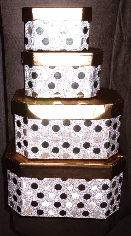 Set of 4 Gold Pokka Dot Nesting Gift Boxes
