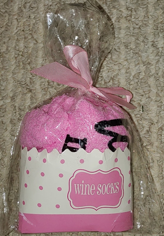 If you love me, bring me some wine Pink Fuzzy Socks - photo 2